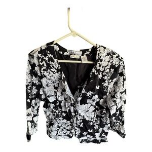 Kim Rogers Black and White 3/4 Sleeve Tie Front Blouse